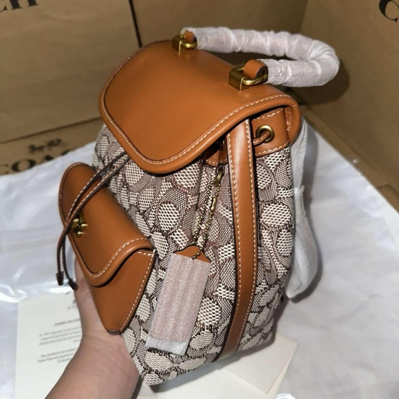 Coach backpack - Picture 4 of 5